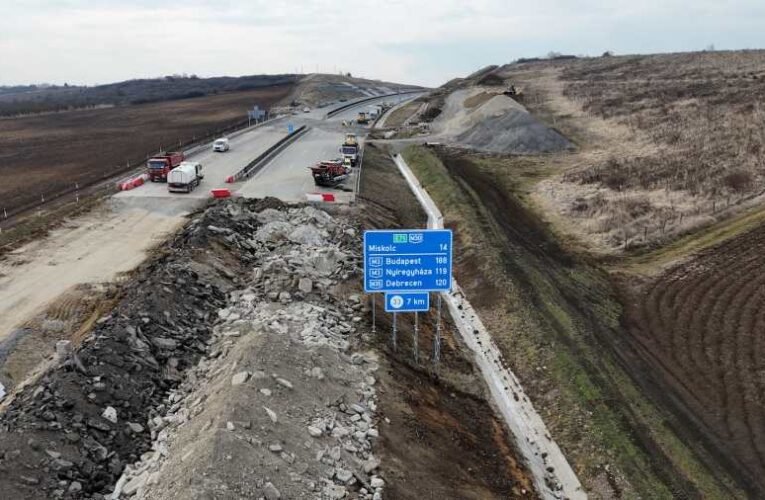 M30-as autópálya: Siker a Strabaggal szemben, újra korlátozás nélkül járható a szakasz