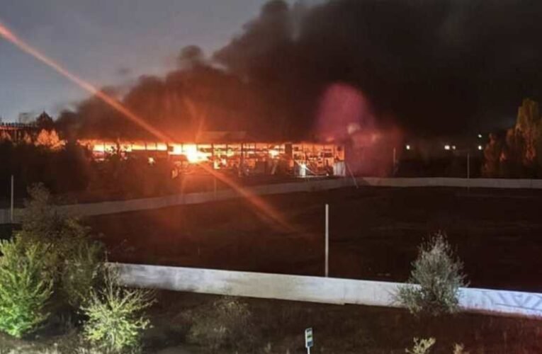 Orosz hipermarketbe csapódott egy ukrán drón (videó)