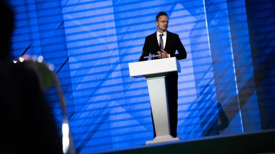 Kiemelt képen: Szijjártó Péter Minszkben 2025. október 28-án / fotó: facebook