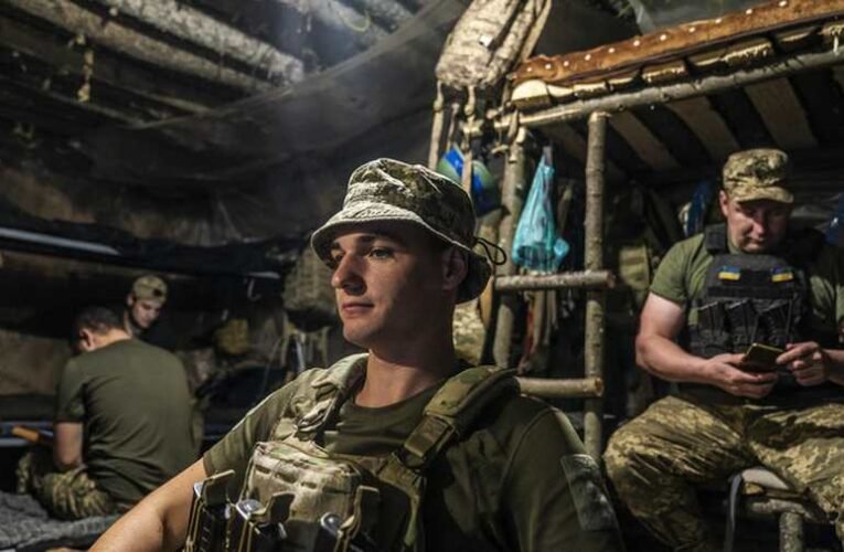 Kijev megpróbálja titkolni a média elől a bekerített csapatok „katasztrofális helyzetét”