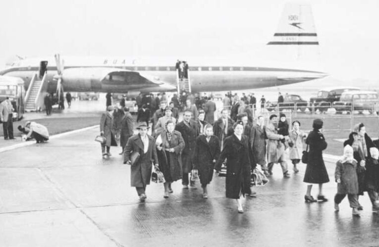 Meszlényi Róbert Imre: Az emigráció iskolája