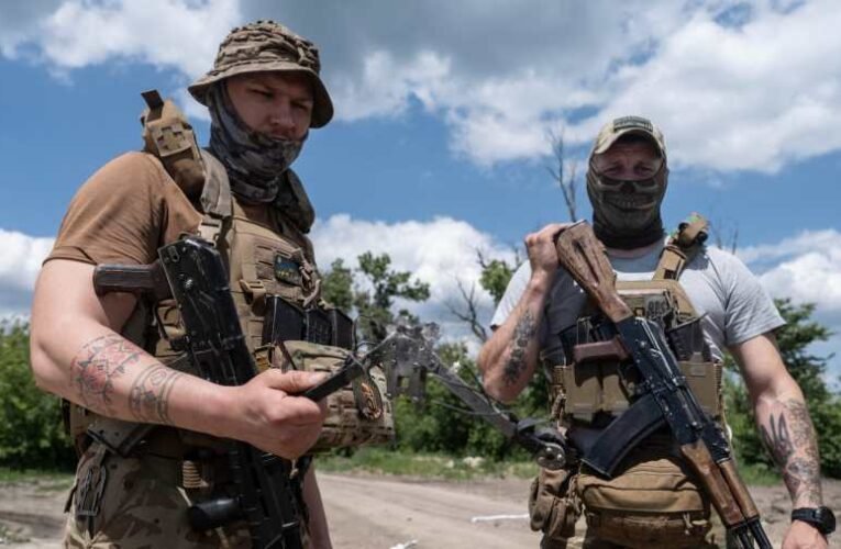 Nem válogat Ukrajna, már a hajléktalanokat is mozgósítják a háborúba