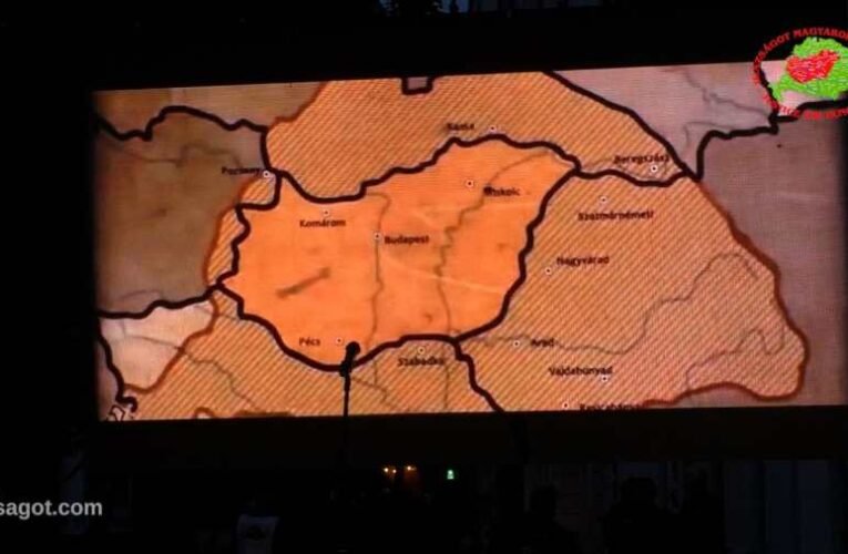 Történelmi áttörés: 80 év után először az országgyarapító I. bécsi döntésre emlékező közterületi nyilvános rendezvényt tartott az Igazságot Magyarországnak Szövetség