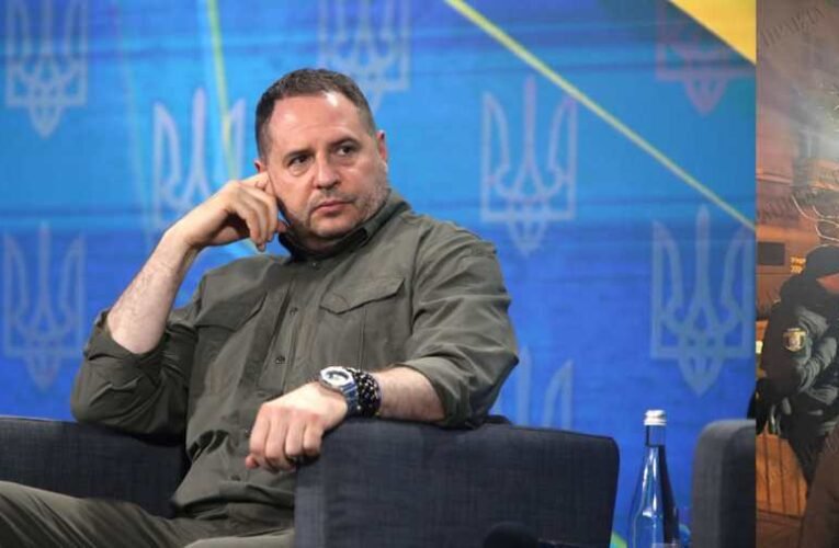 Házkutatást tartottak Zelenszkij kabinetfőnökének, Jermaknak az irodájában