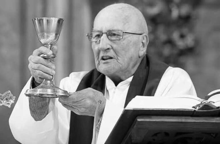 Ottó Rezső atya elment…