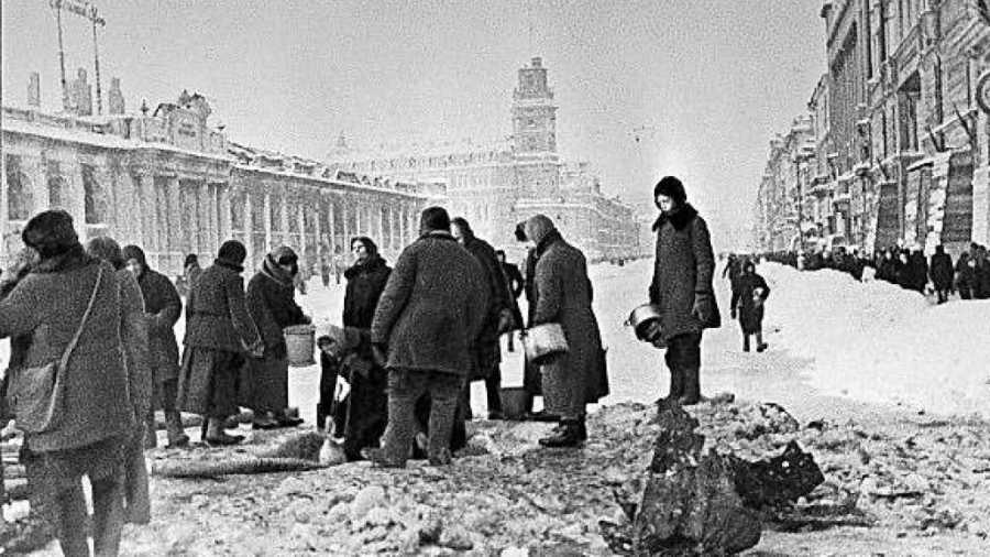 Kiemelt kép: Leningrád az ostrom idején a II. világháborúban / Fotó: Borisz Kudojarov