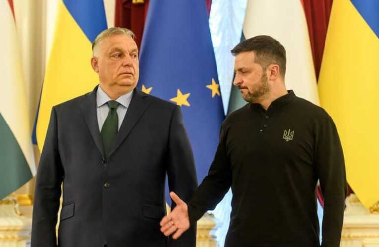 Orbán: Zelenszkij „kétségbeejtő helyzetben lévő ember”