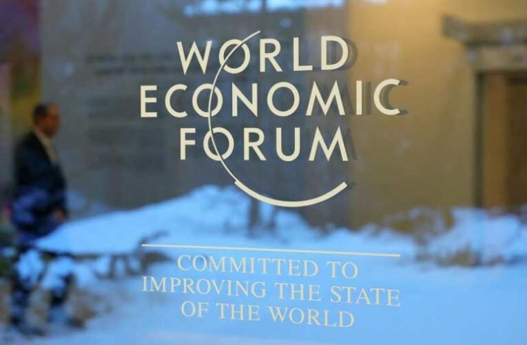 A Davosi Fórumon elhalasztották az Ukrajna újjáépítésére vonatkozó terv bejelentését