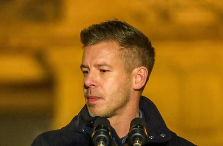 Így nézne ki Magyar Péter kormányának első 100 napja