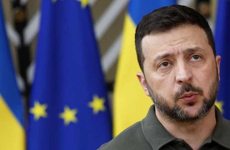 Zelenszkij védelmet követel: Sötétségbe borult Ukrajna a pusztító éjszakai csapások után