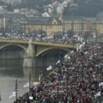 Békemenet 2026 március 15 tömeg a Margit hídon