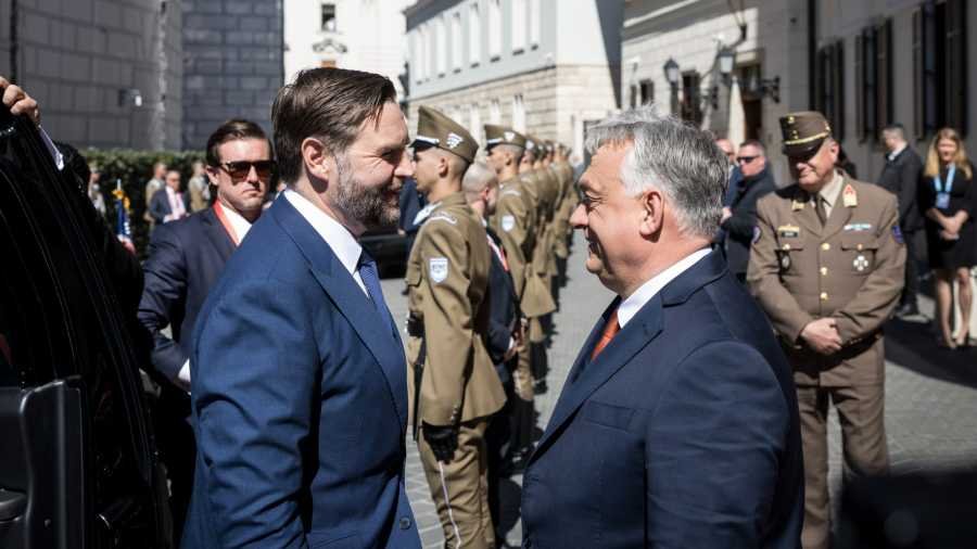 J. D. Vance és Orbán Viktor