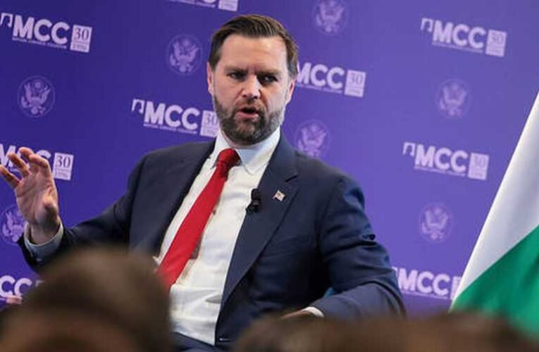 JD Vance beszédet mond a Mathias Corvinus Collégiumban, Budapesten, 2026. április 8-án © Getty Images ; Jonathan Ernst