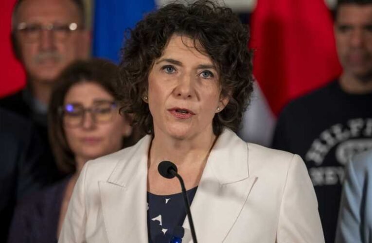 Végjáték a Gyurcsány-pártnál? – Sajtósuk elszólta magát: Megszűnik a DK