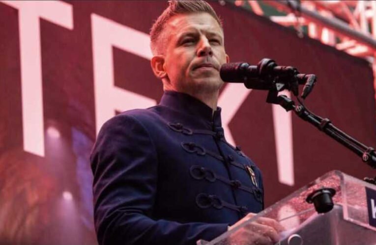 Bánó Attila: Kaméleonoknak nem áll jól a Bocskai-öltöny