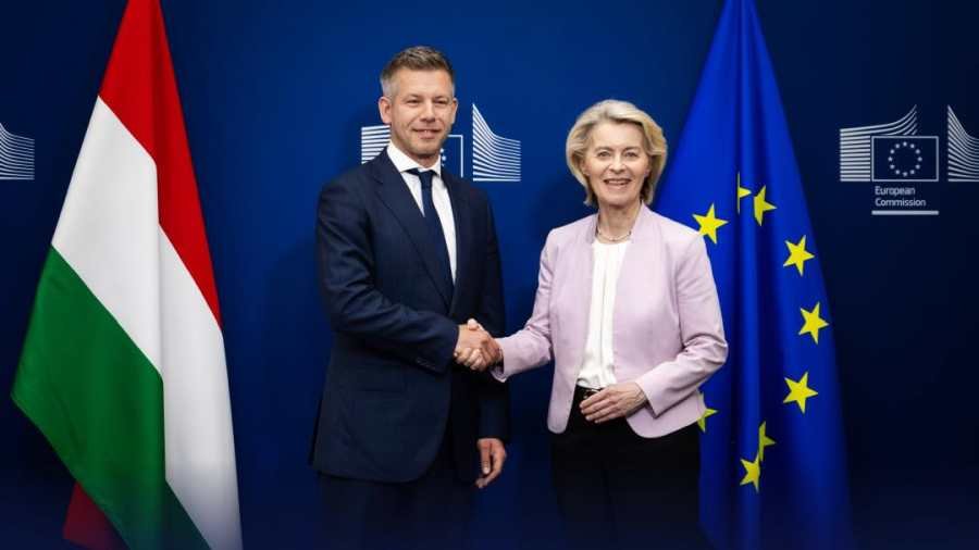 Magyar Péter és Ursula von der Leyen, uniós források