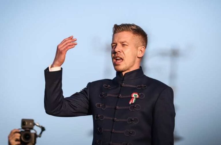 Árad a megszorítás