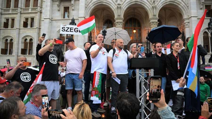Migrációs paktum, Magyarország, tüntetés