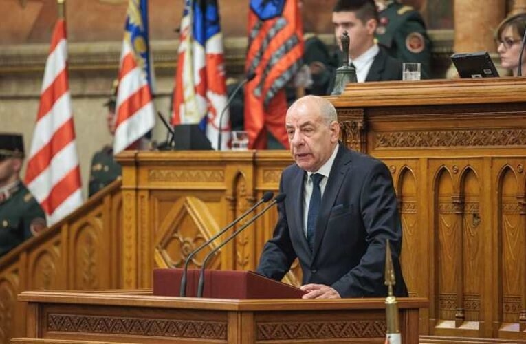 Alkotmányos puccskísérlet Budapesten – Sulyok Tamás: „Jogilag teljesen elfogadhatatlan a Tisza-kormány javaslata”
