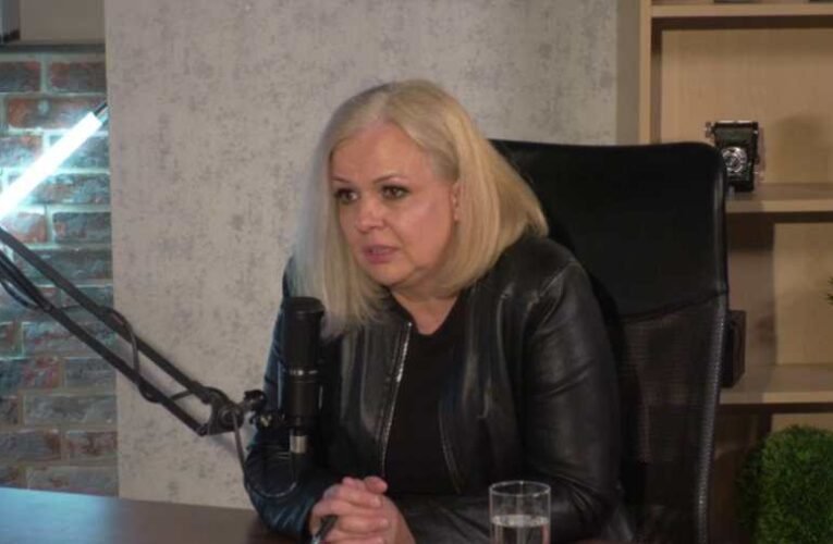 Bohózatba illő színjáték: Meghallgatás nélkül döntenek a közmédia új vezetőjéről