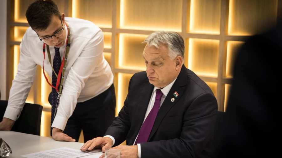 Bóka János frakcióvezető - Habemus Bókam Orbántól