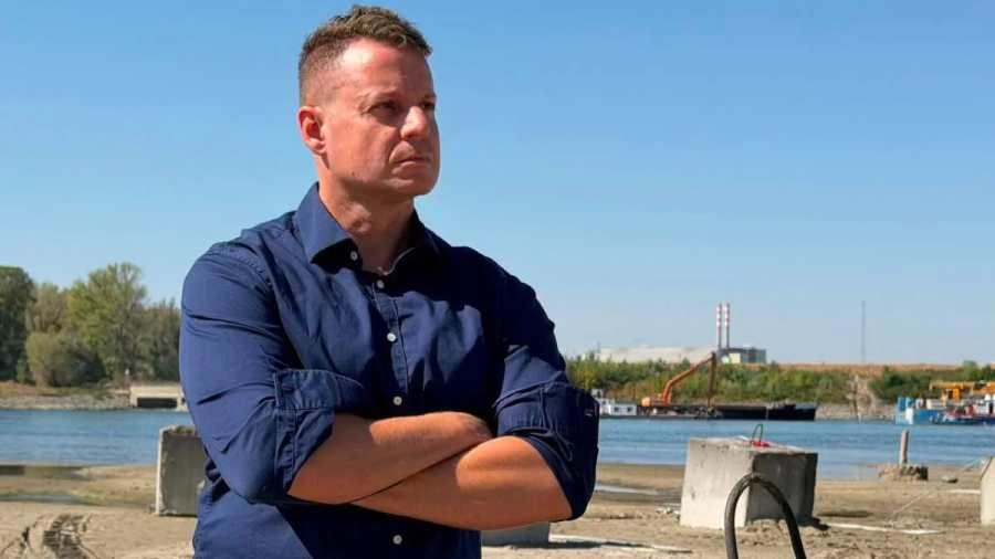 Tóth Máté: Szappanoperával vakítják a népet, eladják az energiát | NIF