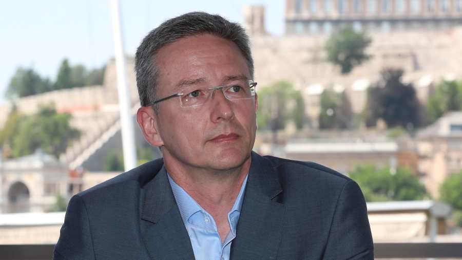 Borsa Miklós egy nap kirúgás - Megalázta Magyar Péter / Borsa Miklós egy nap kirúgás után szólalt meg: Magyar Péter kommentje elég volt ahhoz, hogy visszavonják köztévés kinevezését, miközben a Tisza függetlenséget hirdet.