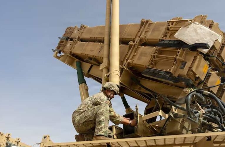 Vészesen lecsökkentek az amerikai fegyverkészletek, vissza kell fogni az Irán elleni háborút