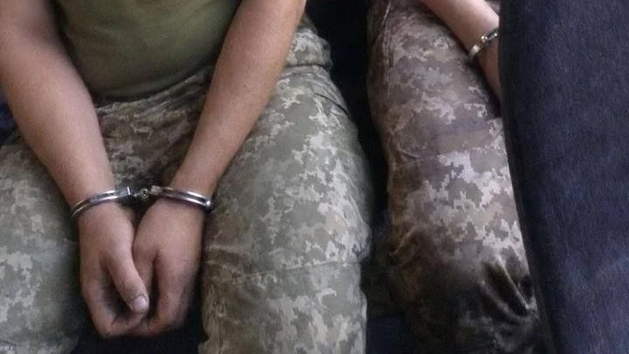 Magyar B. Tamás: „Önkéntesek” bilincsben az Ukrajna nevű koncentrációs táborban | NIF