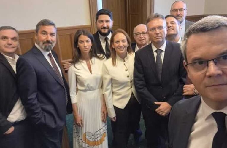 Így „bujkál” Hankó Balázs: Takács Péter fotóval cáfolta a baloldali állításokat