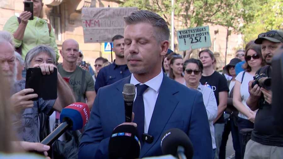 Magyar Péter a tüntetők közé ment, de kifütyülték – majd a HírTV ellen kezdett hergelni | NIF