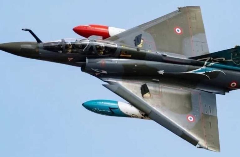 Párizs megszégyenült: az orosz „Gerany-5” kikerülte a franciáktól kapott Mirage-2000-est, majd célba talált