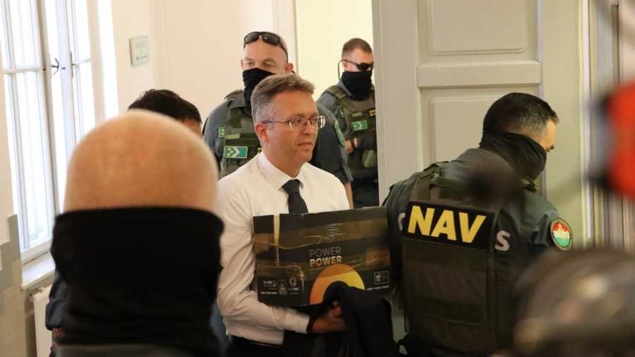 Franka Tibor: Tán Covid tombol a kecskeméti bíróságon? | NIF