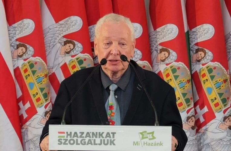 „Győzelemre vagyunk ítélve” – Reiner Péter hitvallása a Mi Hazánk kongresszusán: magyarság, igazság, emlékezet