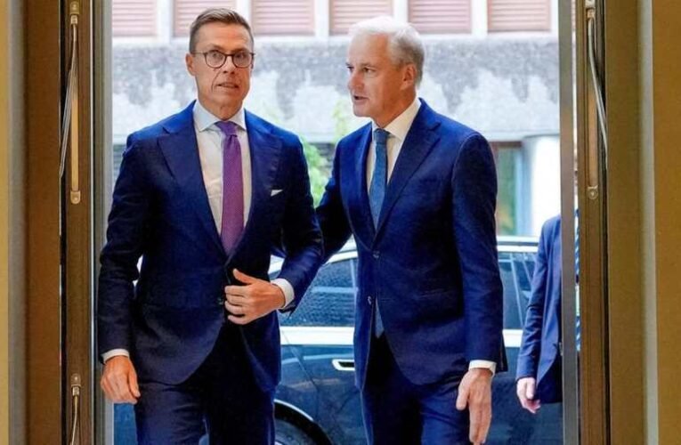 Repedés a nyugati egységben: Stubb és Støre Putyinnal tárgyalt, a dán és svéd miniszterelnököt kihagyták a buliból